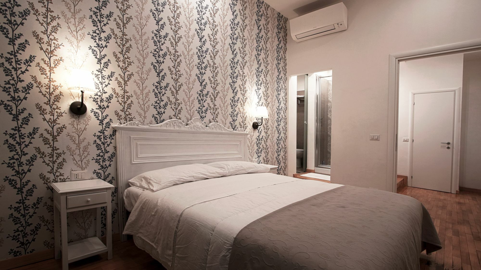 โดมุส ลูลิเย Hotel โรม ภายนอก รูปภาพ